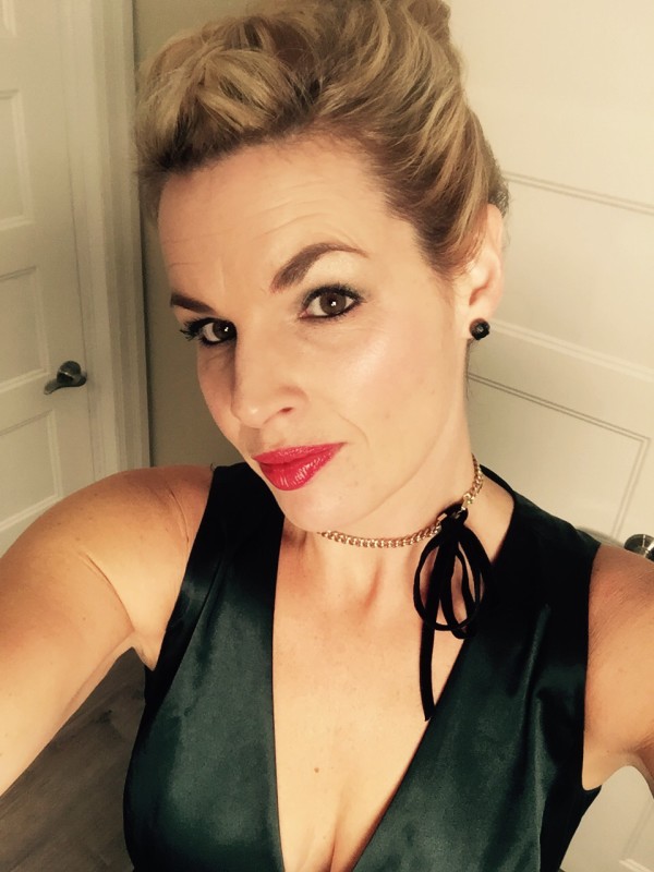 A Fun Holiday Party Look & Rocking a Choker