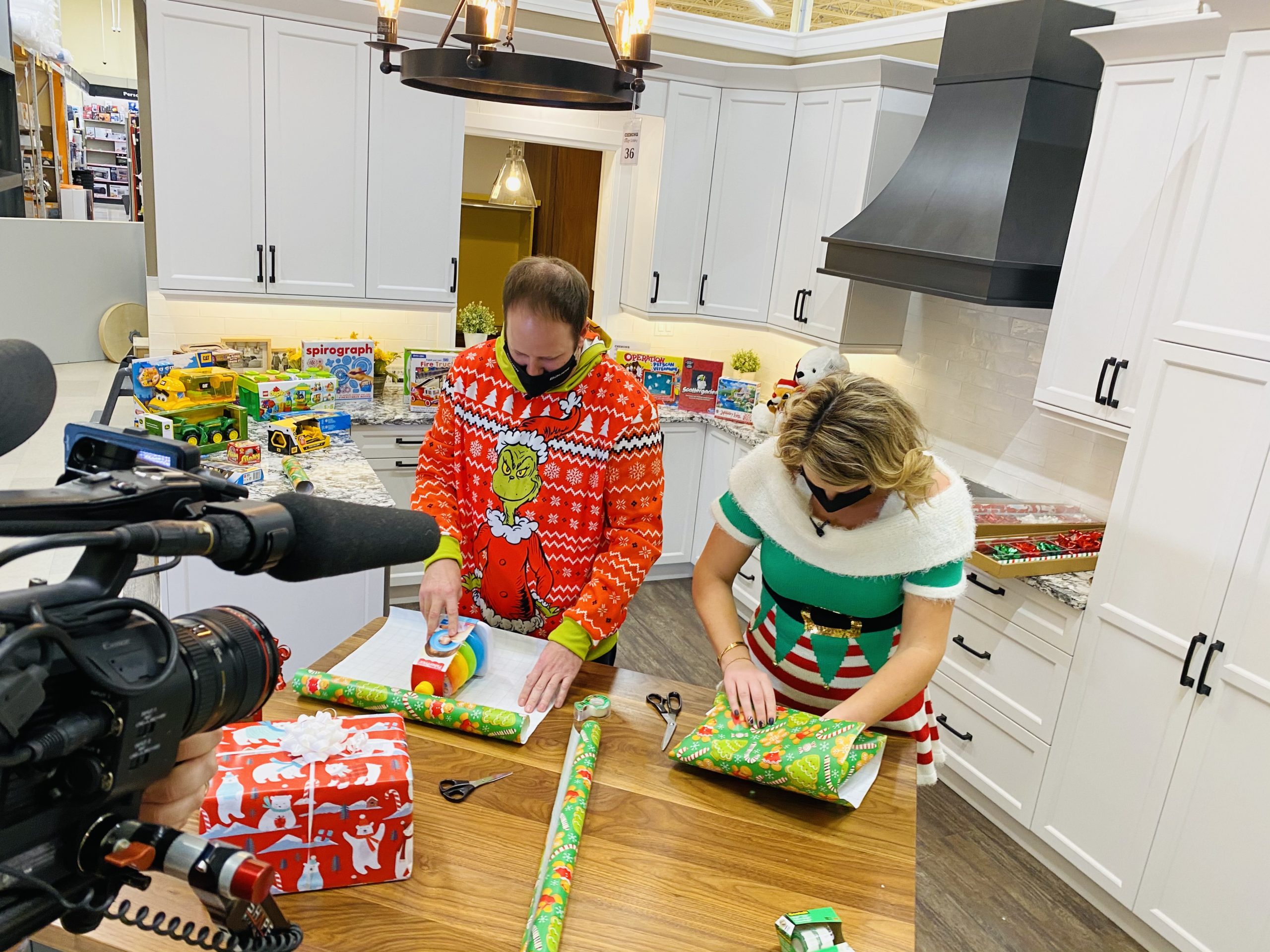 How Not To: Christmas Wrapping Edition